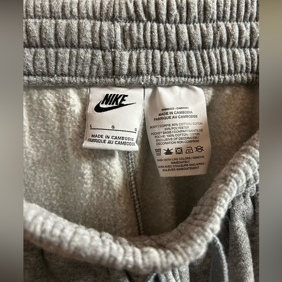 Kids Nike joggers - Picture 4 of 4